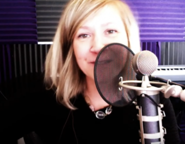 Online Worship With Lindsy Tucker